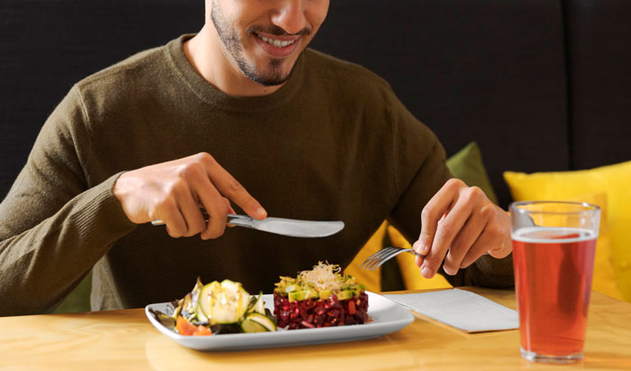 Woman Stops Making A Second Dinner Because Husband Keeps Breaking His Promise, He Runs Crying To His Mom Woman Stops Making A Second Dinner Because Husband Keeps Breaking His Promise, He Runs Crying To His Mom