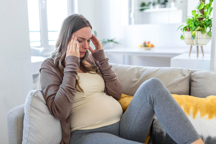 Internet Is Collectively Disgusted By This Pregnant Woman&rsquo;s FIL And Also Her Husband Who Defended Him