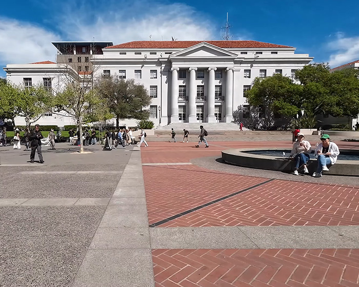 UC Berkeley Professor Notices Troubling Trend In Students’ Homework, Refuses To Grade It: “No Point”