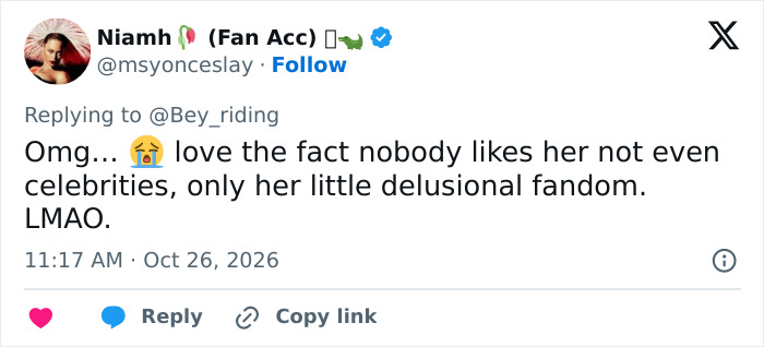 &ldquo;She Can Barely Move&rdquo;: Nicki Minaj Sparks Concern As People Notice Her Unusual Walk At Trump Rally