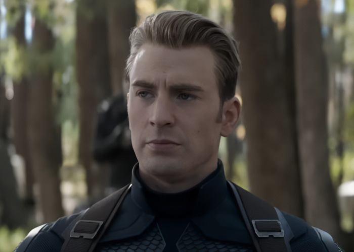 Chris Evans Fans Furious After Noticing How They Edited His Appearance In New Promo Chris Evans Fans Furious After Noticing How They Edited His Appearance In New Promo
