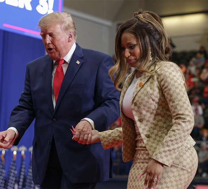 Nicki Minaj’s Speech At Trump Rally Backfires As People Point Out Her Problematic Family History