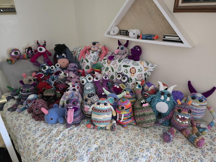 86 Fun And Spooky Crochet Projects People Rushed To Finish Before Halloween