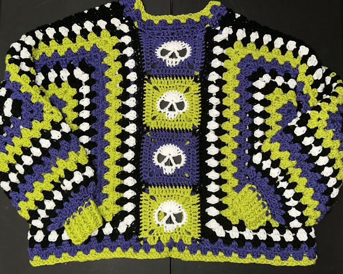 86 Fun And Spooky Crochet Projects People Rushed To Finish Before Halloween