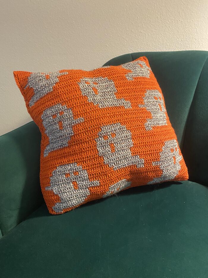 86 Fun And Spooky Crochet Projects People Rushed To Finish Before Halloween