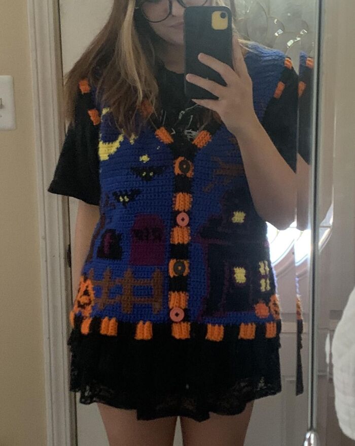 86 Fun And Spooky Crochet Projects People Rushed To Finish Before Halloween