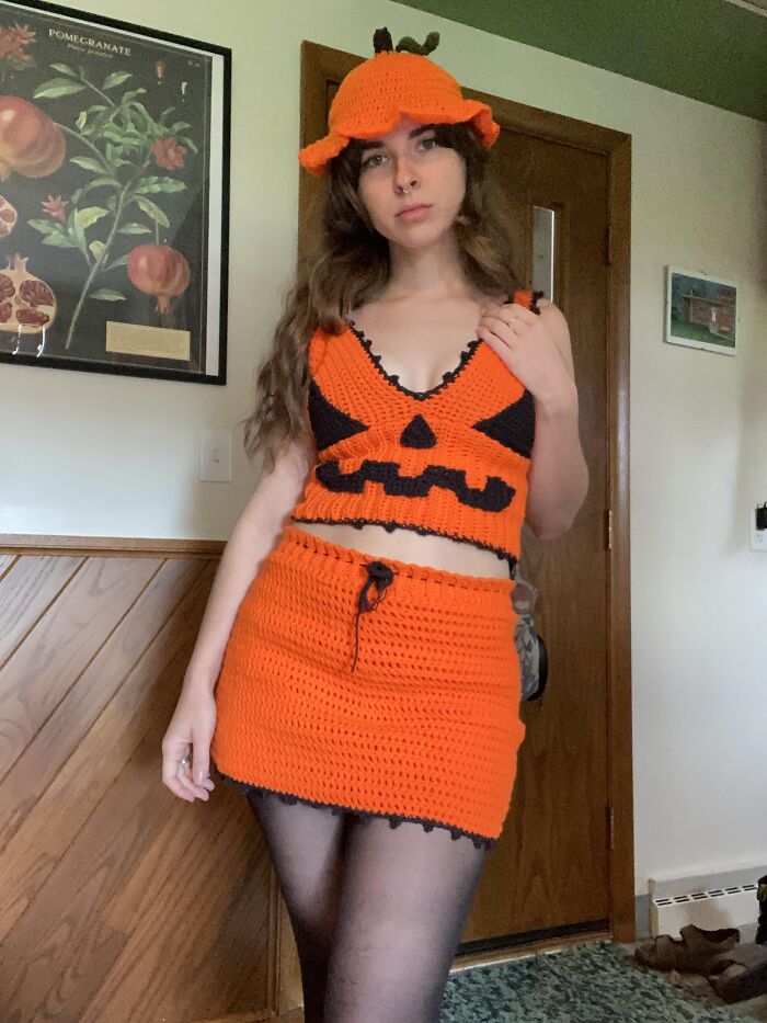 86 Fun And Spooky Crochet Projects People Rushed To Finish Before Halloween