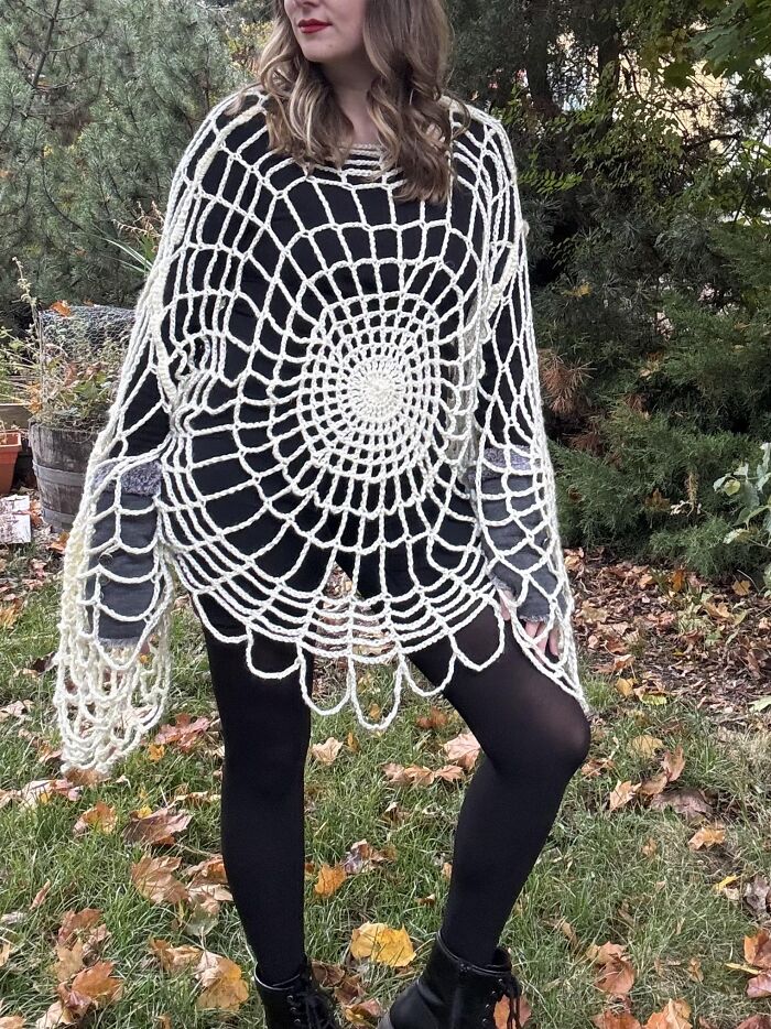 86 Fun And Spooky Crochet Projects People Rushed To Finish Before Halloween