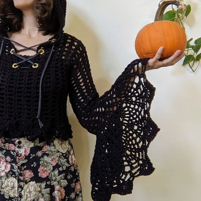 86 Fun And Spooky Crochet Projects People Rushed To Finish Before Halloween