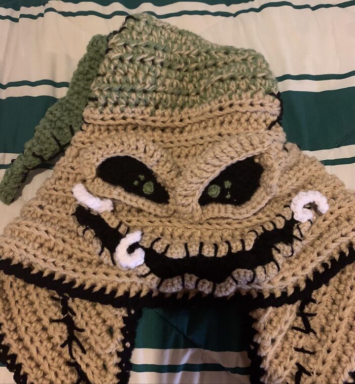 86 Fun And Spooky Crochet Projects People Rushed To Finish Before Halloween