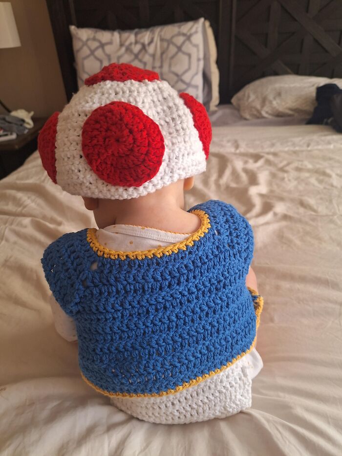 86 Fun And Spooky Crochet Projects People Rushed To Finish Before Halloween