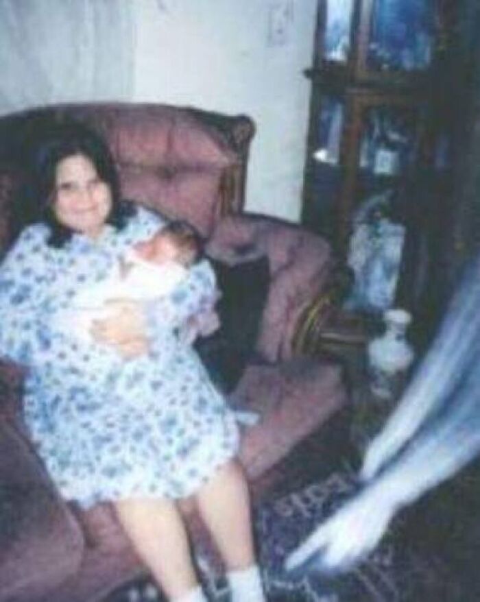 49 Real-Life Photos That Look Like Someone Accidentally Stepped Into A Horror Movie