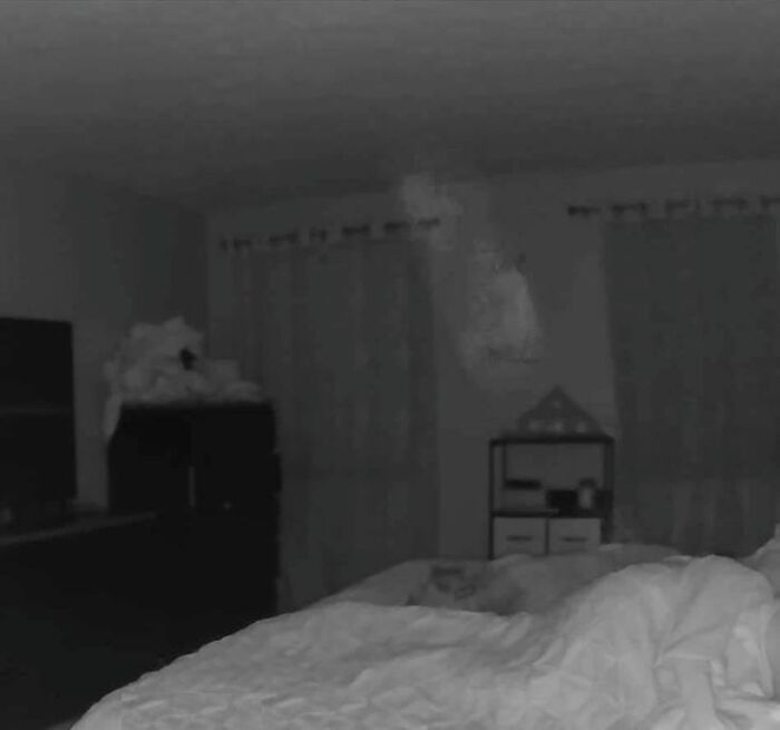 49 Real-Life Photos That Look Like Someone Accidentally Stepped Into A Horror Movie