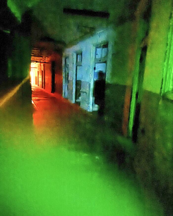 49 Real-Life Photos That Look Like Someone Accidentally Stepped Into A Horror Movie