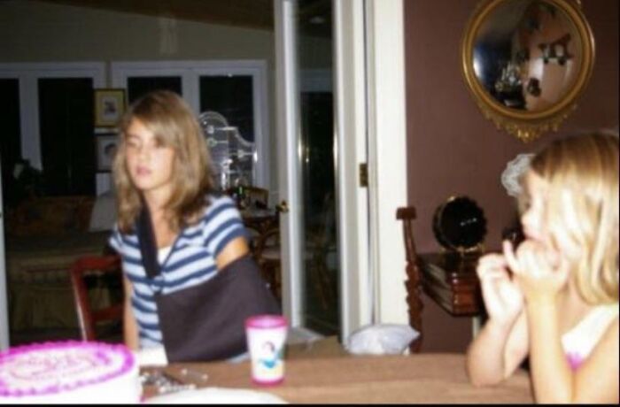 49 Real-Life Photos That Look Like Someone Accidentally Stepped Into A Horror Movie