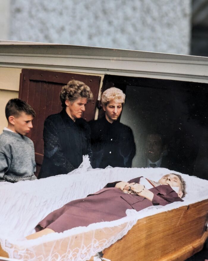 49 Real-Life Photos That Look Like Someone Accidentally Stepped Into A Horror Movie