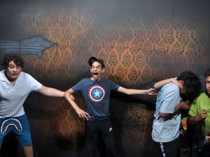89 Haunted House Photos Taken At The Exact Moment People Completely Lost It 89 Haunted House Photos Taken At The Exact Moment People Completely Lost It
