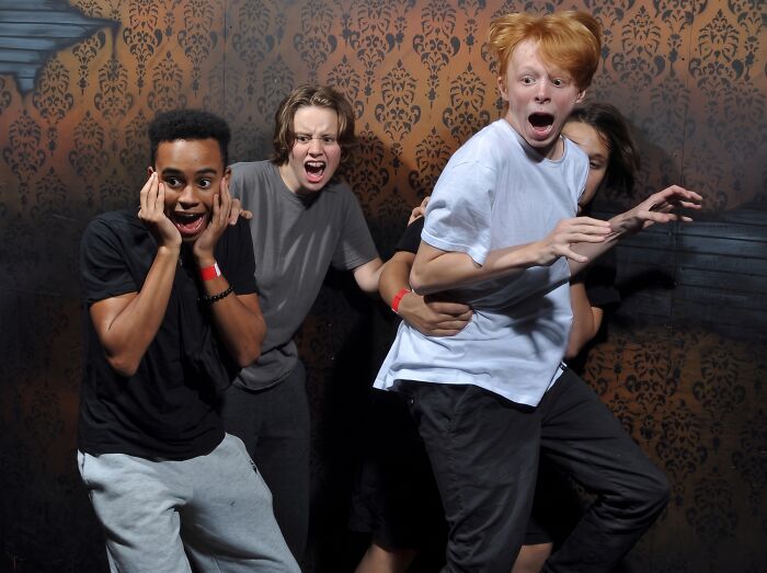 89 Haunted House Photos Taken At The Exact Moment People Completely Lost It 89 Haunted House Photos Taken At The Exact Moment People Completely Lost It