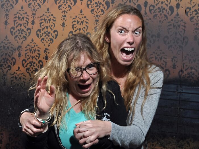 89 Haunted House Photos Taken At The Exact Moment People Completely Lost It 89 Haunted House Photos Taken At The Exact Moment People Completely Lost It