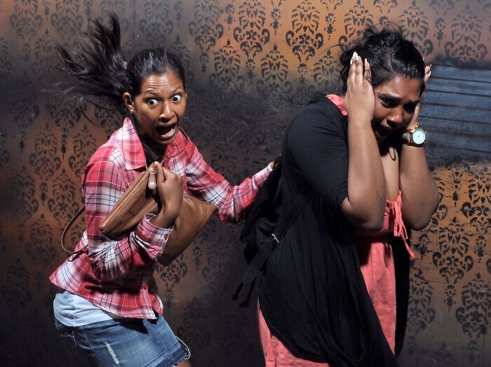 89 Haunted House Photos Taken At The Exact Moment People Completely Lost It 89 Haunted House Photos Taken At The Exact Moment People Completely Lost It