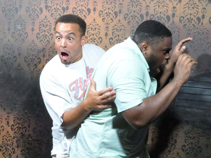 89 Haunted House Photos Taken At The Exact Moment People Completely Lost It 89 Haunted House Photos Taken At The Exact Moment People Completely Lost It