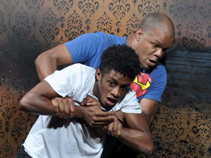 89 Haunted House Photos Taken At The Exact Moment People Completely Lost It 89 Haunted House Photos Taken At The Exact Moment People Completely Lost It