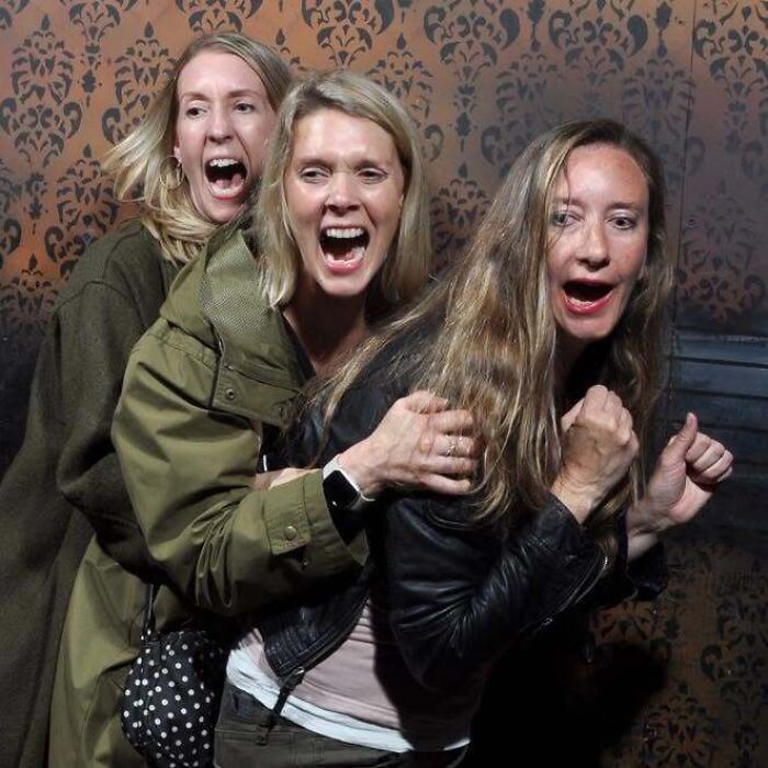 89 Haunted House Photos Taken At The Exact Moment People Completely Lost It 89 Haunted House Photos Taken At The Exact Moment People Completely Lost It