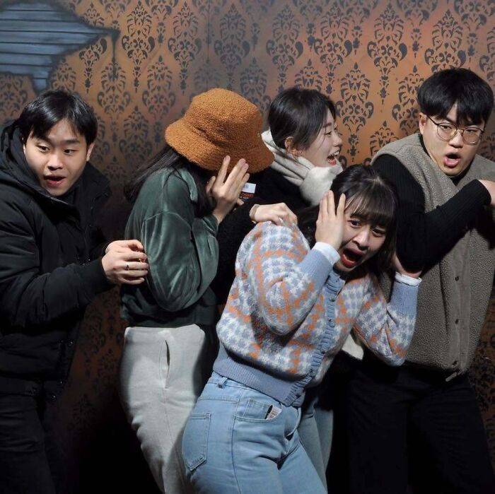 89 Haunted House Photos Taken At The Exact Moment People Completely Lost It 89 Haunted House Photos Taken At The Exact Moment People Completely Lost It
