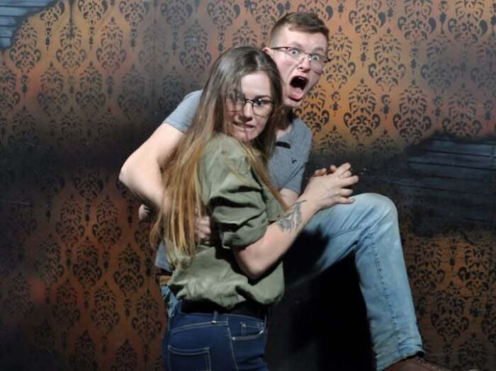 89 Haunted House Photos Taken At The Exact Moment People Completely Lost It 89 Haunted House Photos Taken At The Exact Moment People Completely Lost It