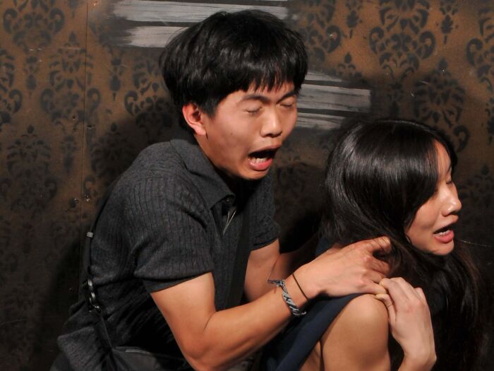 89 Haunted House Photos Taken At The Exact Moment People Completely Lost It 89 Haunted House Photos Taken At The Exact Moment People Completely Lost It