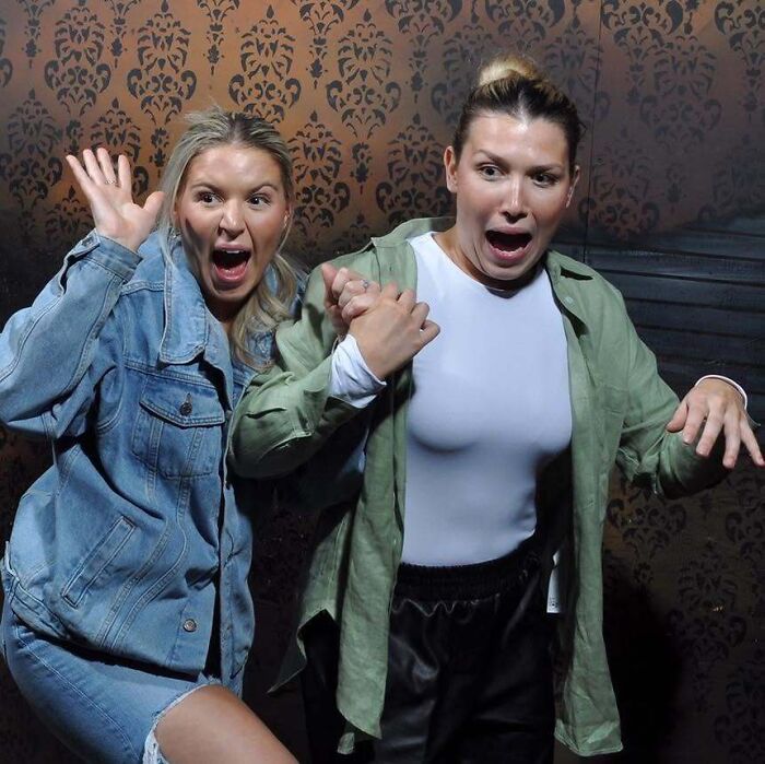 89 Haunted House Photos Taken At The Exact Moment People Completely Lost It 89 Haunted House Photos Taken At The Exact Moment People Completely Lost It