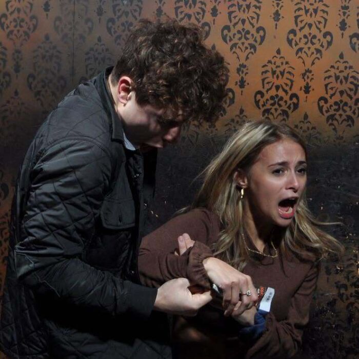89 Haunted House Photos Taken At The Exact Moment People Completely Lost It 89 Haunted House Photos Taken At The Exact Moment People Completely Lost It
