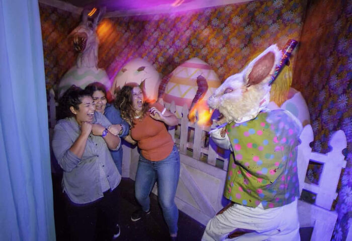 89 Haunted House Photos Taken At The Exact Moment People Completely Lost It 89 Haunted House Photos Taken At The Exact Moment People Completely Lost It