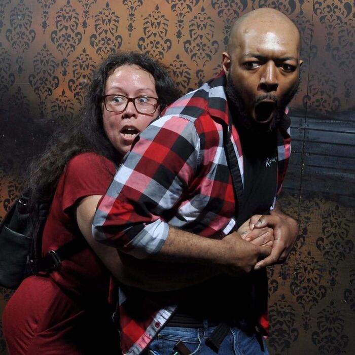 89 Haunted House Photos Taken At The Exact Moment People Completely Lost It 89 Haunted House Photos Taken At The Exact Moment People Completely Lost It
