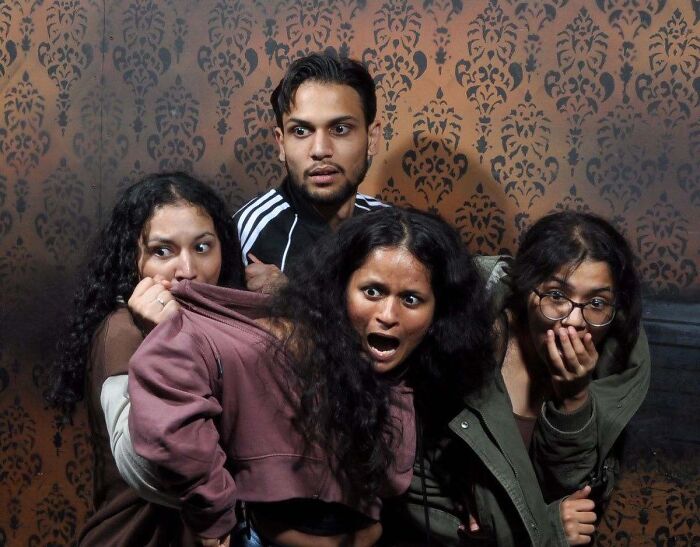 89 Haunted House Photos Taken At The Exact Moment People Completely Lost It 89 Haunted House Photos Taken At The Exact Moment People Completely Lost It