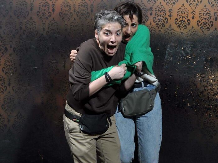 89 Haunted House Photos Taken At The Exact Moment People Completely Lost It 89 Haunted House Photos Taken At The Exact Moment People Completely Lost It