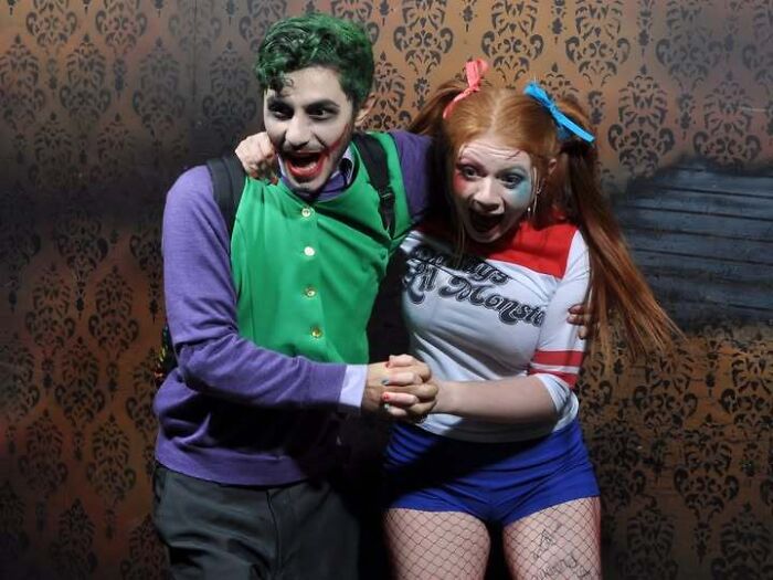 89 Haunted House Photos Taken At The Exact Moment People Completely Lost It 89 Haunted House Photos Taken At The Exact Moment People Completely Lost It