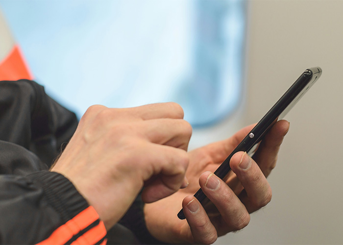 Chilling Text On Passenger’s Phone Forces United Flight To Turn Around After Crew Members Act Swiftly Chilling Text On Passenger’s Phone Forces United Flight To Turn Around After Crew Members Act Swiftly