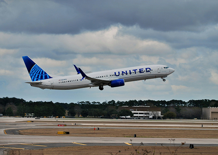 Chilling Text On Passenger’s Phone Forces United Flight To Turn Around After Crew Members Act Swiftly Chilling Text On Passenger’s Phone Forces United Flight To Turn Around After Crew Members Act Swiftly