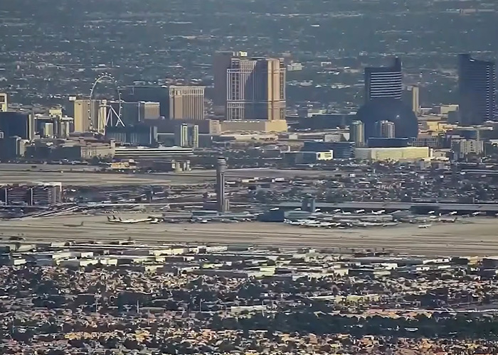 Chilling Text On Passenger’s Phone Forces United Flight To Turn Around After Crew Members Act Swiftly Chilling Text On Passenger’s Phone Forces United Flight To Turn Around After Crew Members Act Swiftly