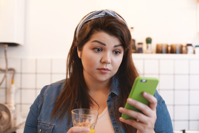 Husband&rsquo;s Secret Texts To His Mom About His Wife&rsquo;s Postpartum Body Leave Her Wishing He&rsquo;d Cheated