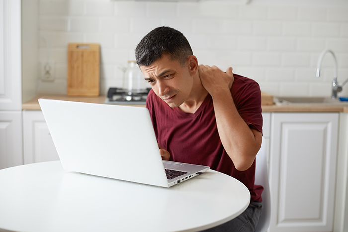 Parents Dismiss Son’s Achievements For Years, Suddenly Want A Relationship A Decade After He Cut Them Off Parents Dismiss Son’s Achievements For Years, Suddenly Want A Relationship A Decade After He Cut Them Off