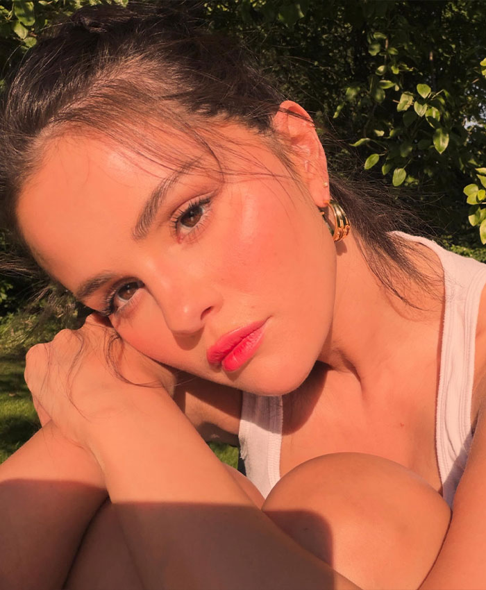 “The Talent Of A Wet Towel”: Selena Gomez Ruthlessly Mocked After Viral Clip Has Fans Making The Same Comment