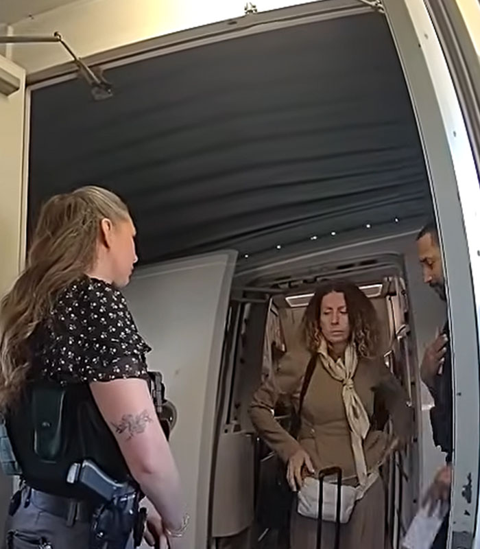 Mom Arrested After Leaving 4 Kids Home Alone For Vegas Work Trip After Freak Accident Exposes Everything