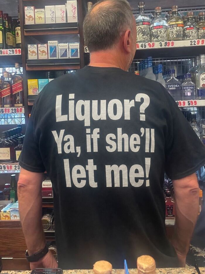 45 Hilarious T-Shirts And Hats With Texts Nobody Expected