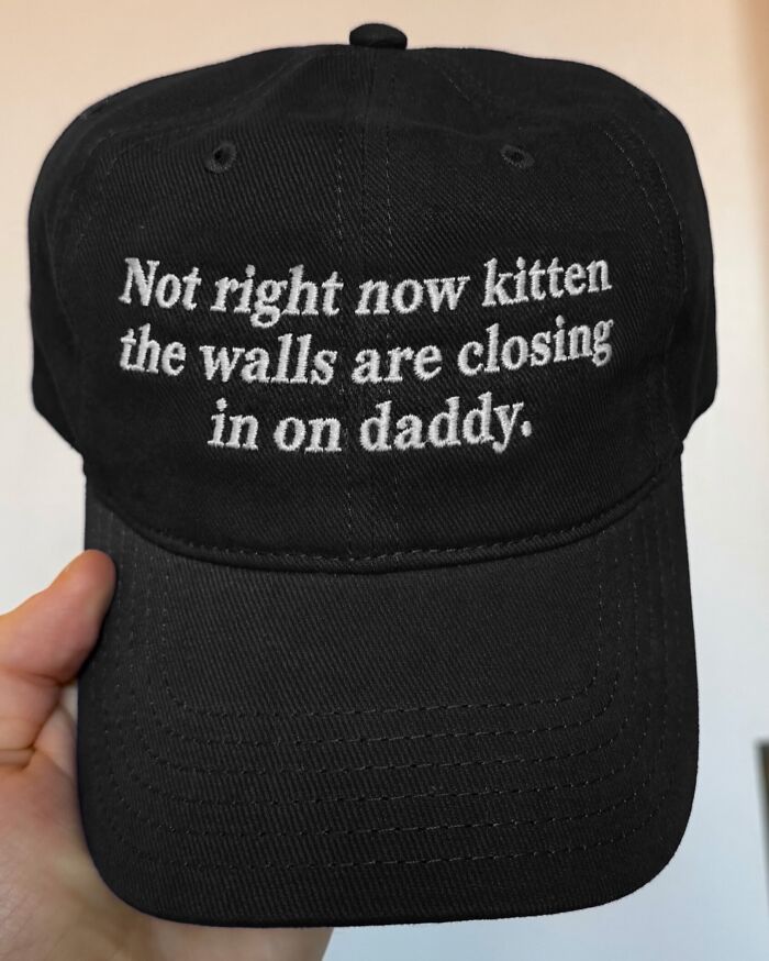 45 Hilarious T-Shirts And Hats With Texts Nobody Expected