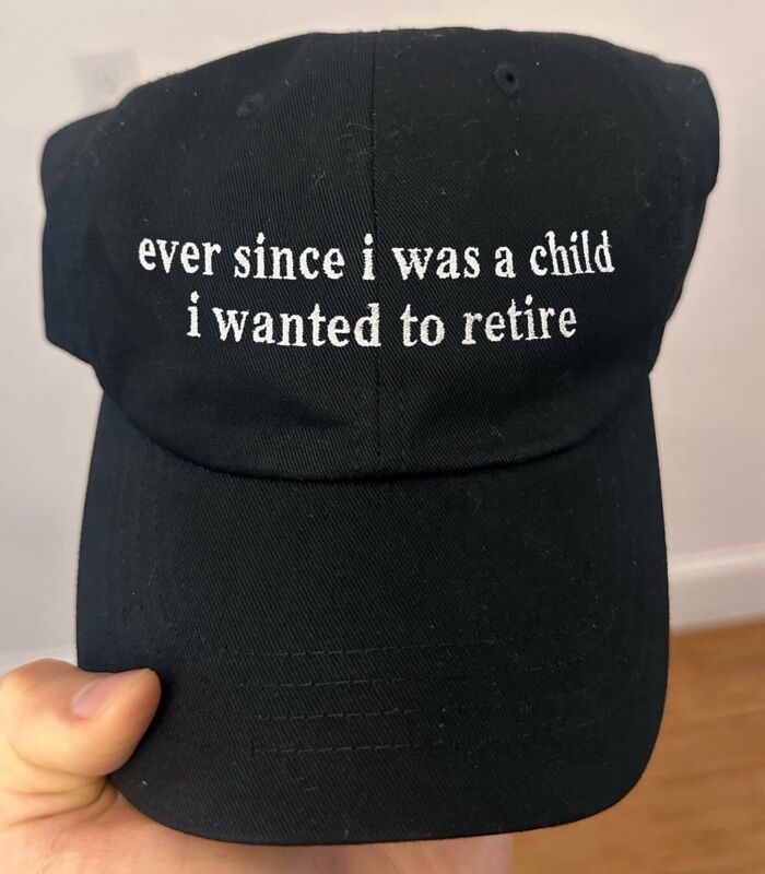 45 Hilarious T-Shirts And Hats With Texts Nobody Expected