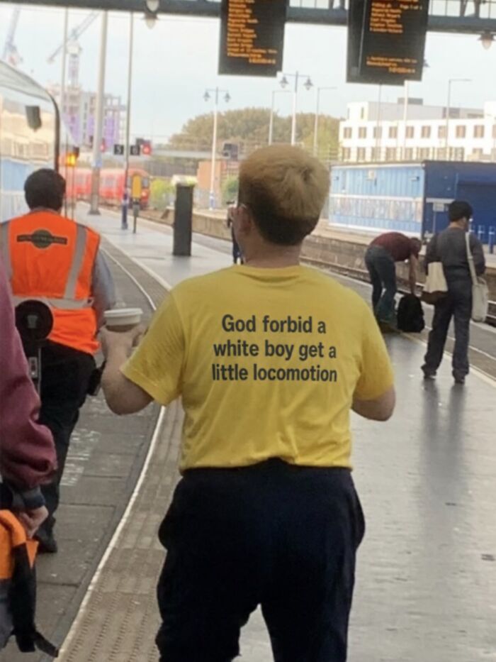 45 Hilarious T-Shirts And Hats With Texts Nobody Expected