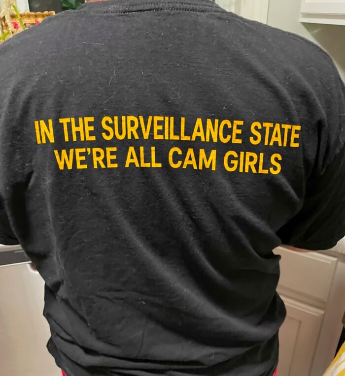 45 Hilarious T-Shirts And Hats With Texts Nobody Expected