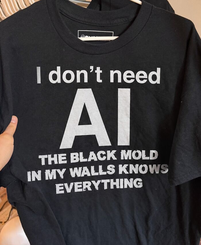 45 Hilarious T-Shirts And Hats With Texts Nobody Expected